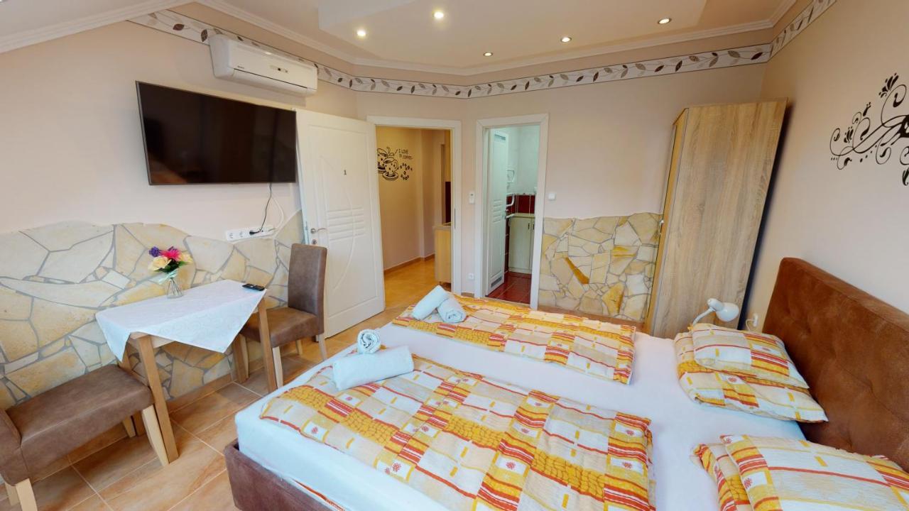 Cristian Apartman Hajduszoboszlo Exterior photo