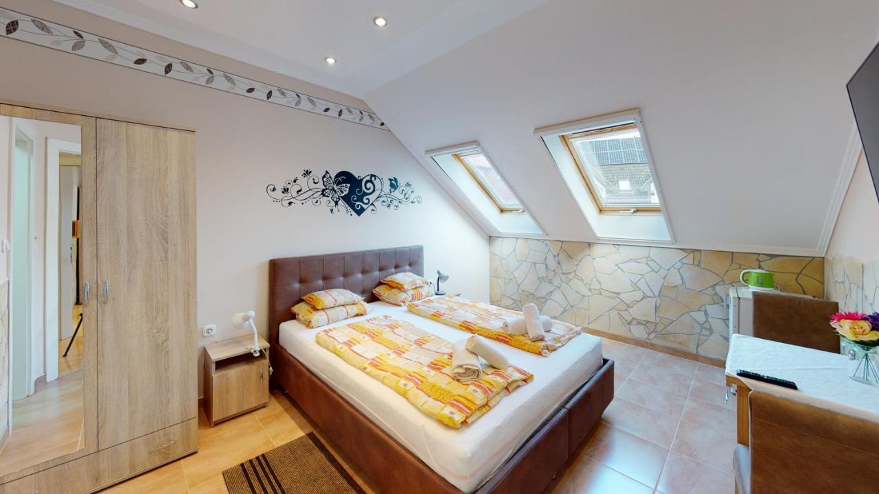 Cristian Apartman Hajduszoboszlo Exterior photo