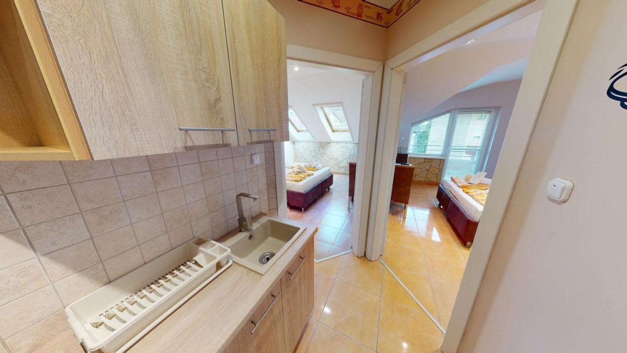Cristian Apartman Hajduszoboszlo Exterior photo