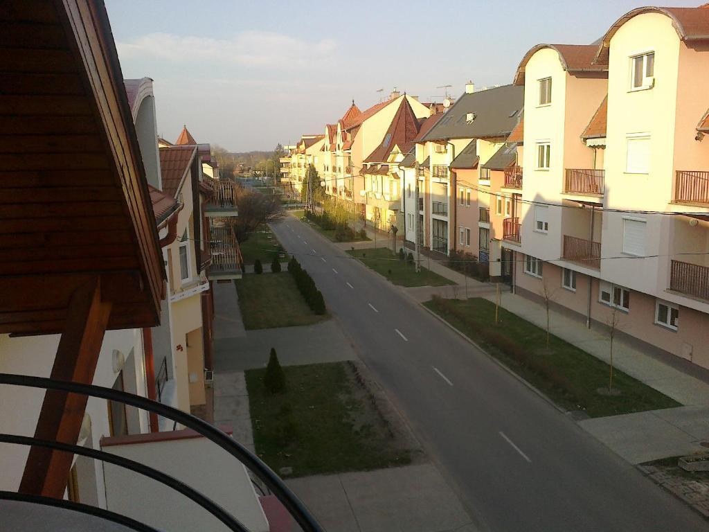 Cristian Apartman Hajduszoboszlo Exterior photo